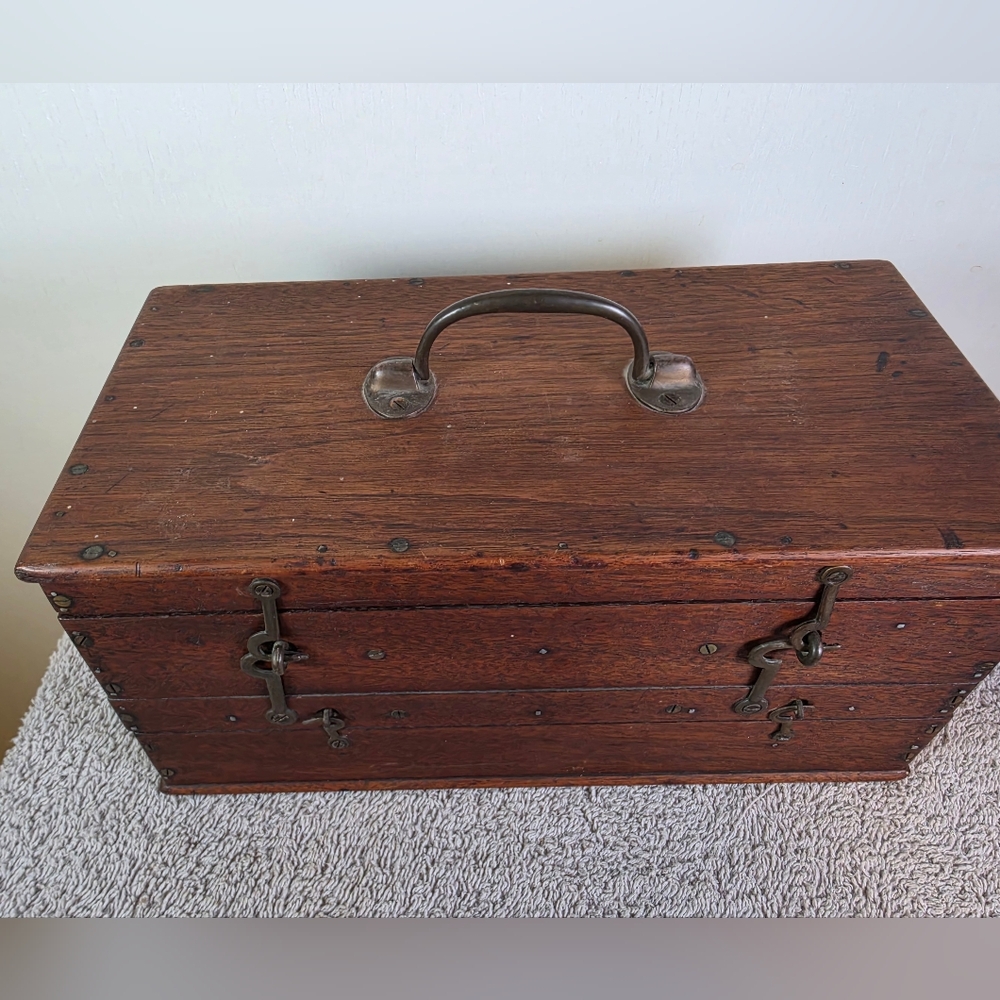 Vintage Wooden Jewelry Or Specialty Tool Storage Box in Brown - Picture 3 of 15